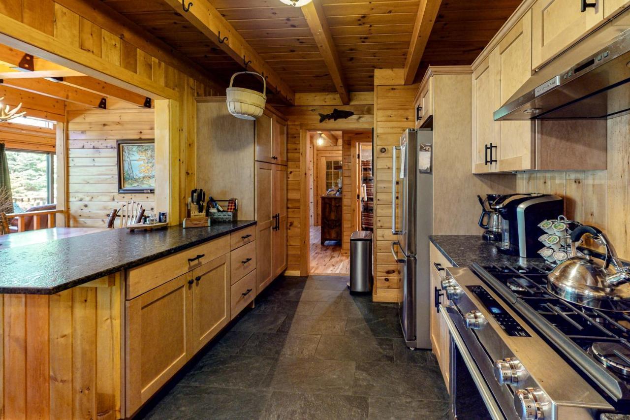 Mooseleuk Lodge The Highlands 外观 照片
