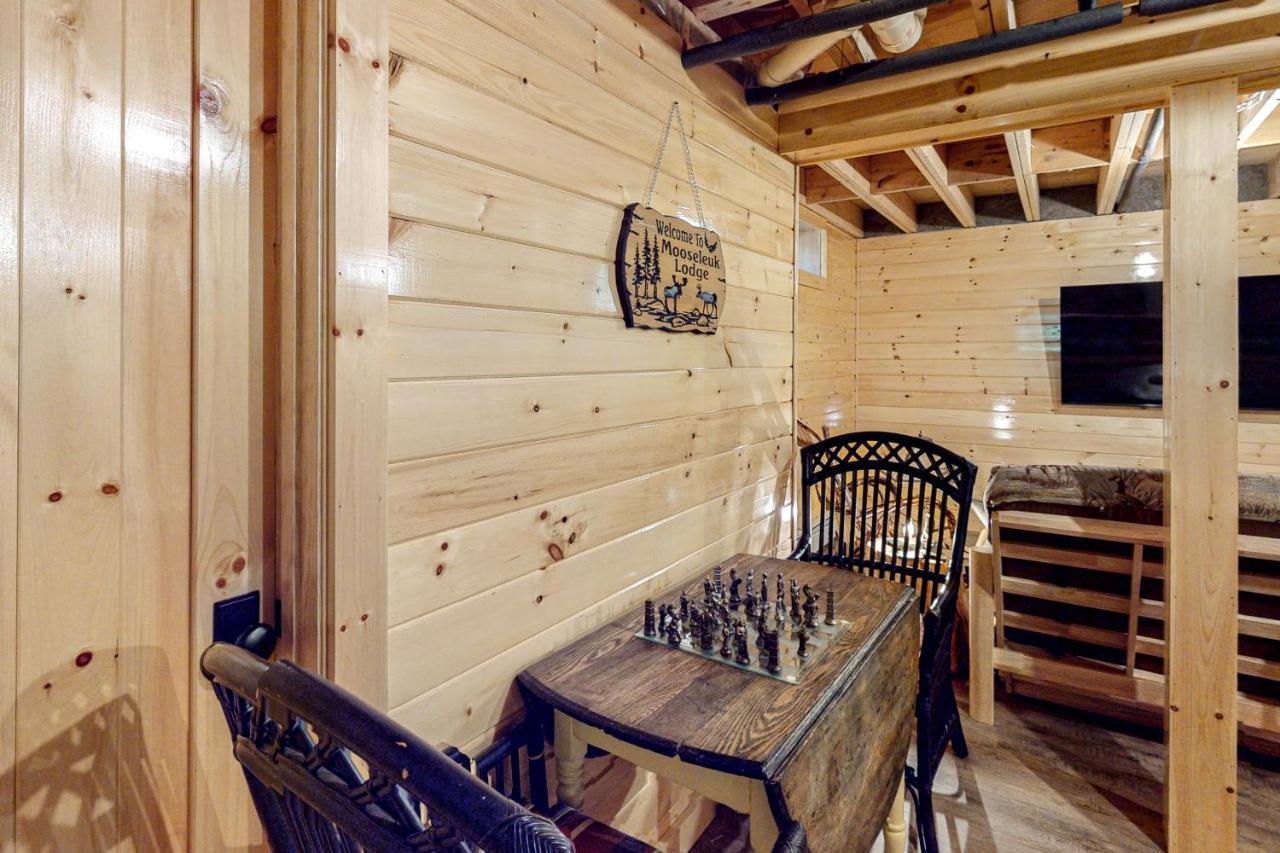 Mooseleuk Lodge The Highlands 外观 照片